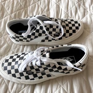 NWT checkered lace up Vans